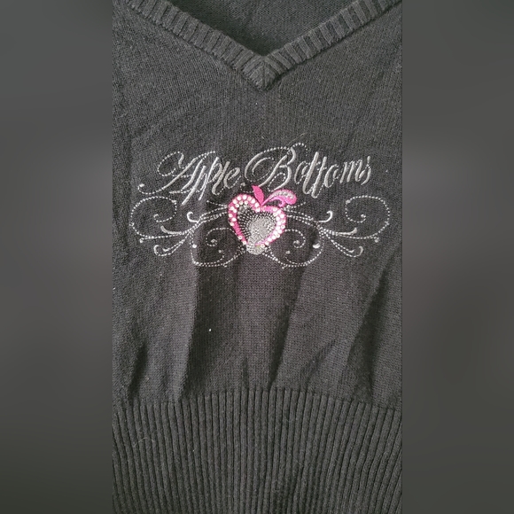 Apple 🍎 Bottoms - Picture 3 of 13